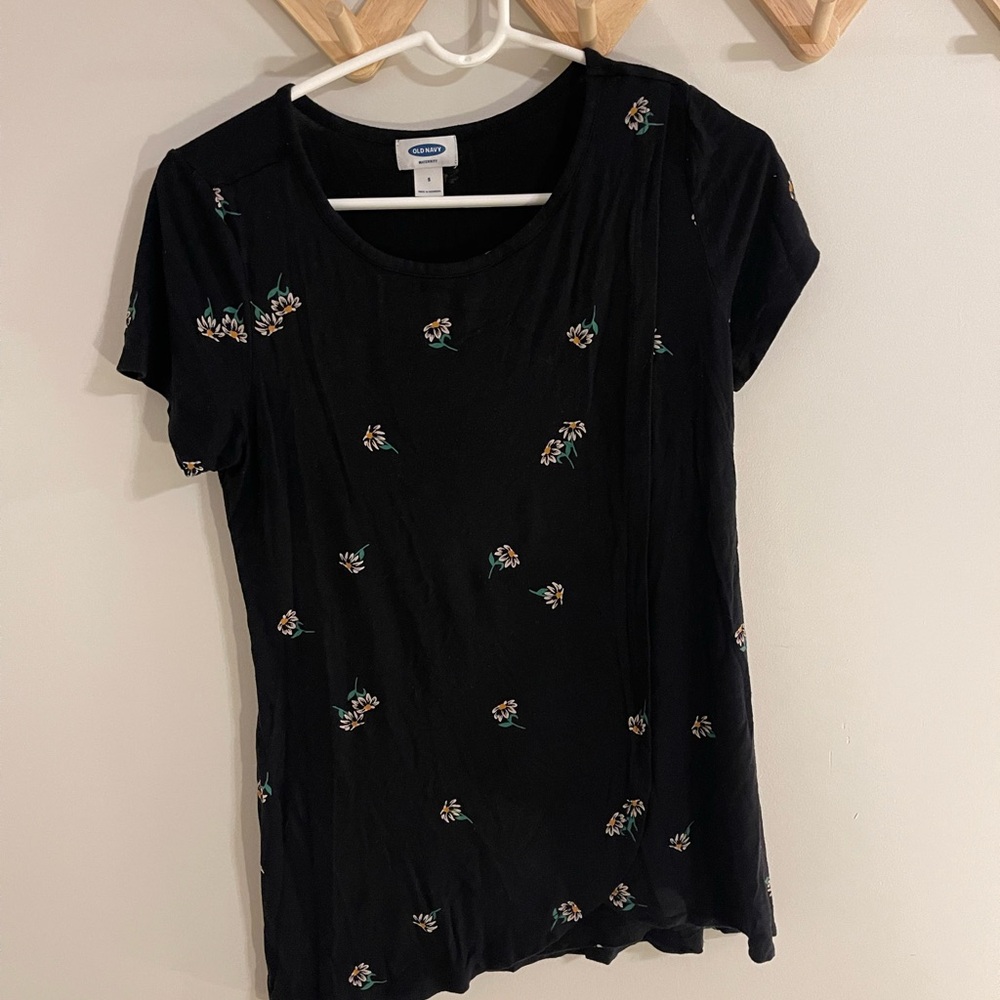 Old Navy Maternity/Nursing Floral Top